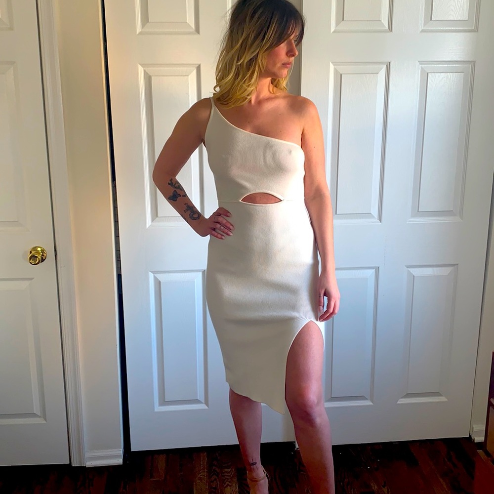 Brand New Mura boutique One shoulder alpine white dress